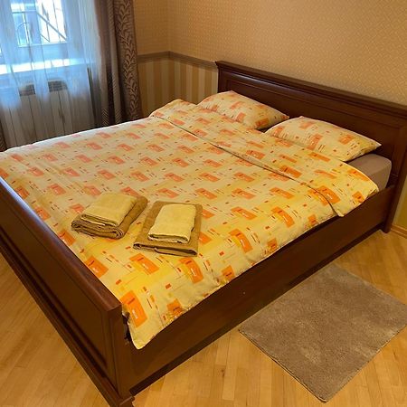 Apartment On Kostyushka 20 利沃夫 外观 照片
